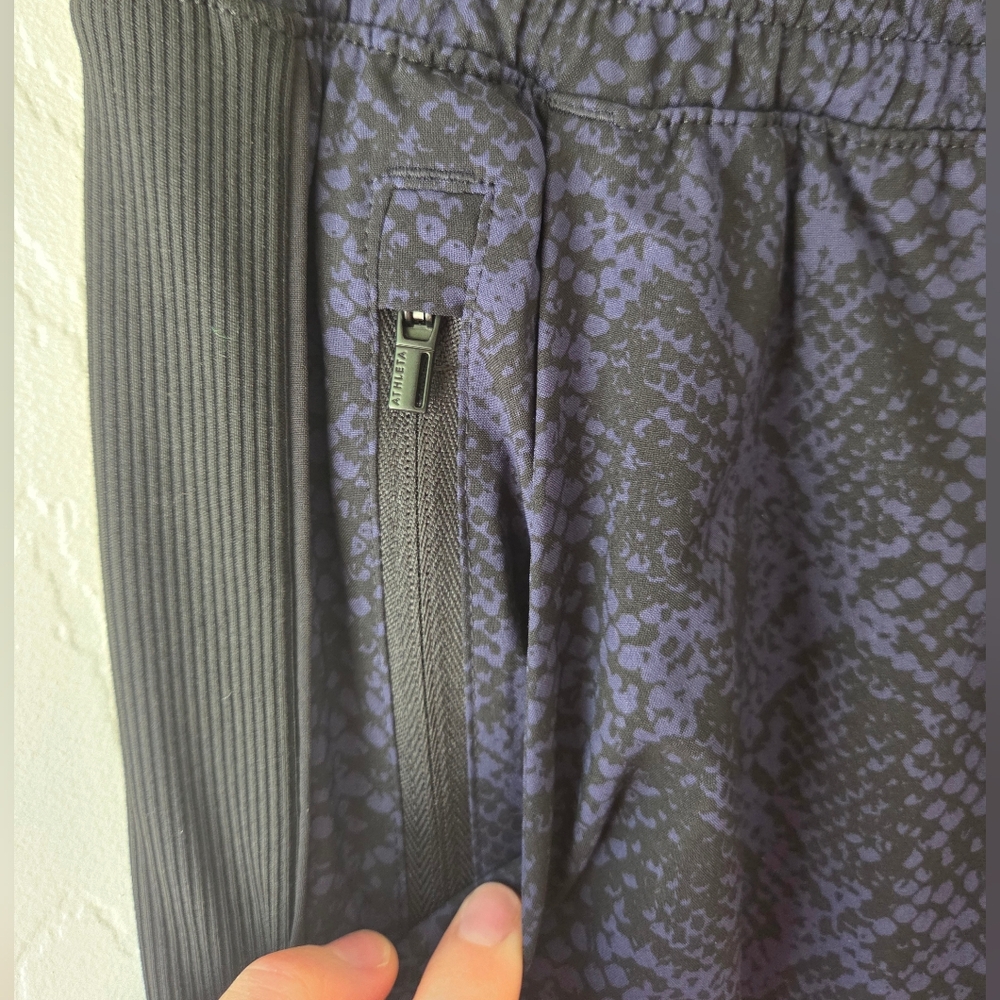 Athleta Joggers Size 4 Brooklyn Python Printed - image 5
